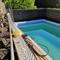 Piscine Extérieure à Coque : Élégance et Facilité d'Entretien Chateauroux